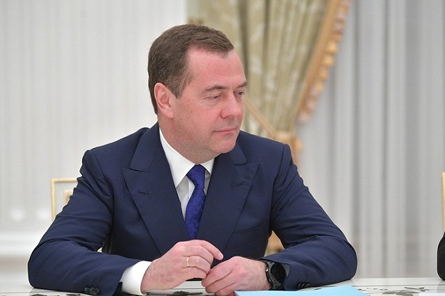 СМИ: в Свердловскую область прилетит Дмитрий Медведев