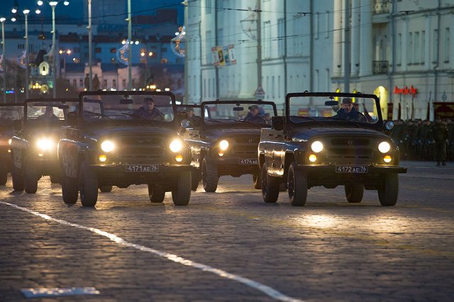 Сегодня вечером перекроют центр города из-за репетиции парада Победы