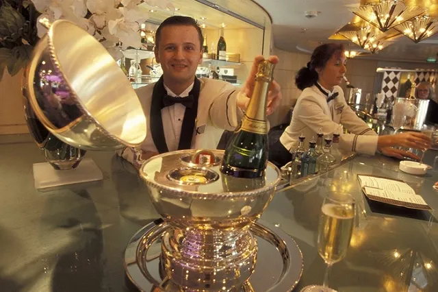 Шампанское улучшает фигуру, а пиво — цвет лица