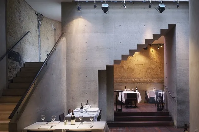 Посетителям лондонского театра запретили использовать пластиковые бутылки