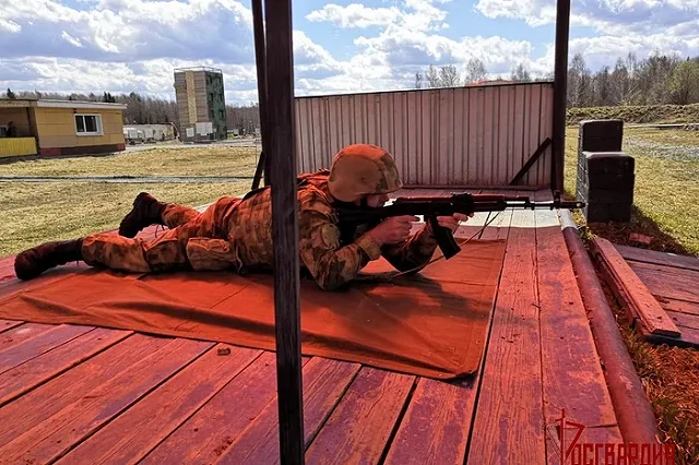 Прославленные российские лыжники прибыли на сборы Уральского округа Росгвардии