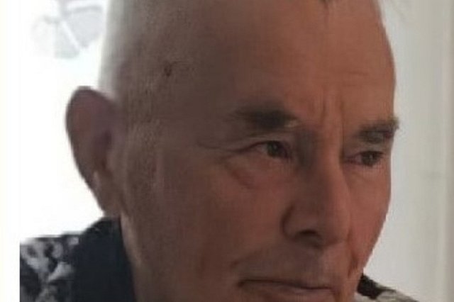 В Екатеринбурге пропал 88-летний пенсионер в женской кофте