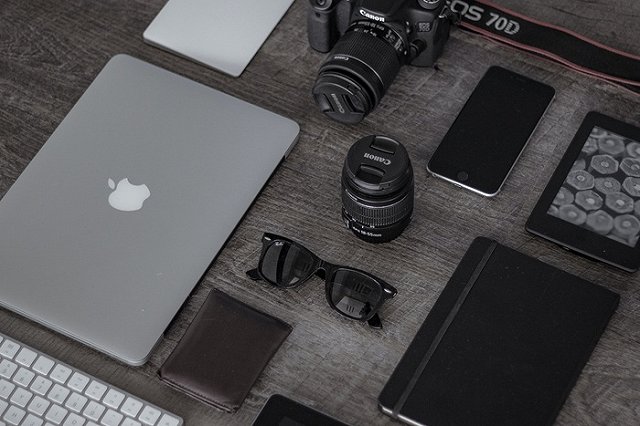 Екатеринбуржца попытались обмануть, «отправив» ему дорогую технику