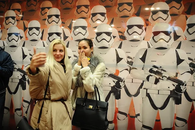 «Звездные войны» побили рекорд «Мира Юрского периода»