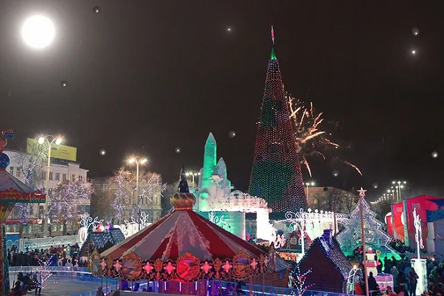 Живая елка прибудет на площадь 1905 года уже в это воскресенье