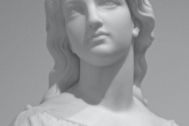 «Это привычка выходит из моды». Психологи дали советы женщинам, скрывающим свой возраст