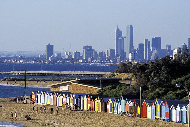 Гигантский кусок побережья Австралии провалился под воду
