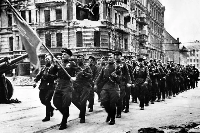 Запрещенная в УрФУ «фашистская» выставка откроется в колледже имени Ползунова