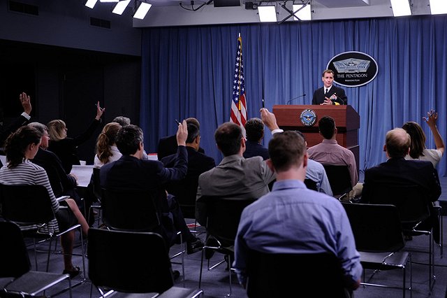 Представитель Госдепа вышел из себя из-за вопроса журналистки RT