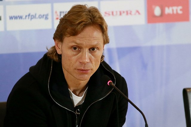 Карпин рассказал о безразличии людей к сборной России по футболу