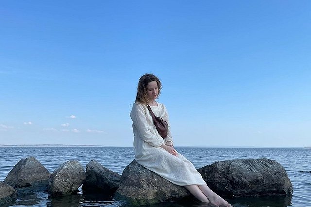 «Очевиден плагиат»: Стас Костюшкин подал в суд на Лизу Монеточку