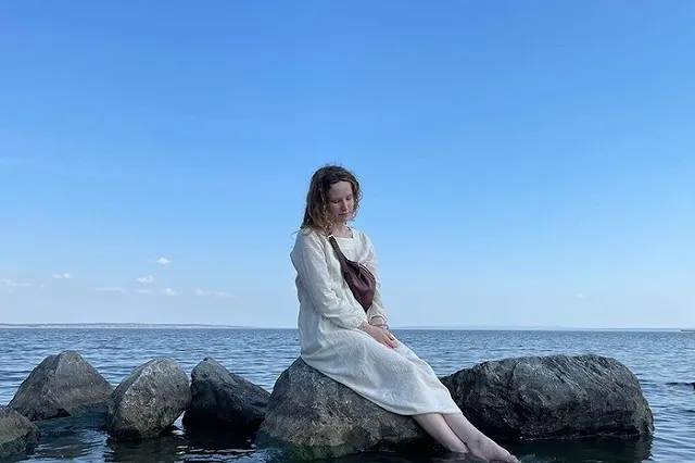 «Очевиден плагиат»: Стас Костюшкин подал в суд на Лизу Монеточку