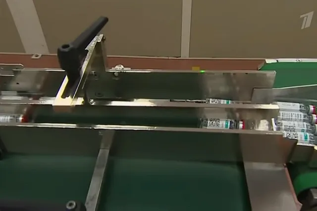 SuperJob: Почти 90% «антиваксеров» не готовы прививаться и импортной вакциной