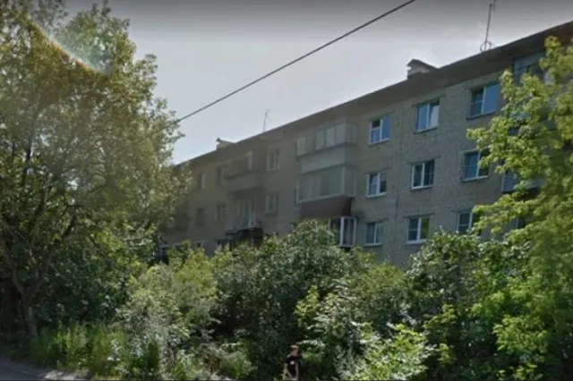 Диспетчер скорой помощи уральского города не приняла вызов от прохожей к задыхающемуся ребенку