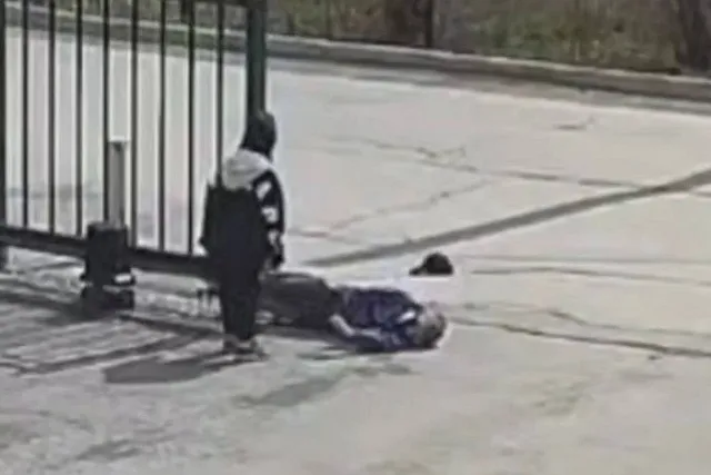 В Свердловской области ребёнка «зажевали» автоматические ворота