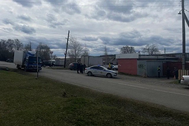 Водитель фургона погиб при разгрузке товара в Краснотурьинске
