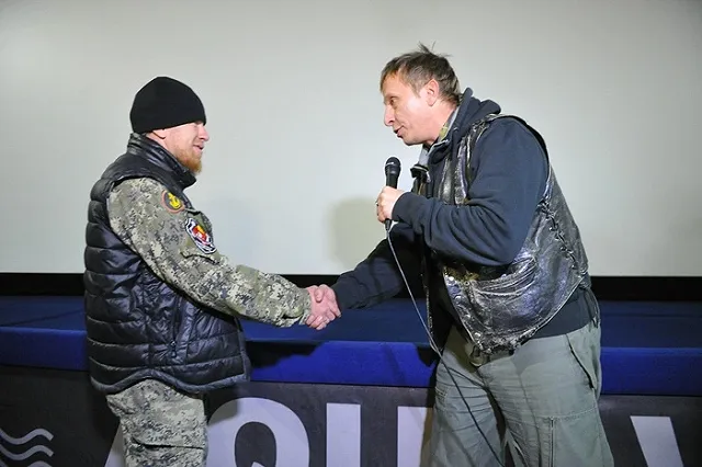 Взрывное устройство в подъезде Моторолы закрепили на тросе лифта