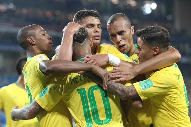 Бразильцы обыграли сербов и с первого места вышли в 1/8 финала