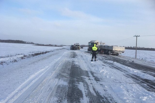 Парень, пострадавший в ДТП с грузовиком в Екатеринбурге, впал в кому