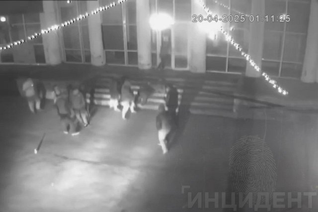 Есть раненые: свердловчанин открыл стрельбу по людям возле ночного клуба