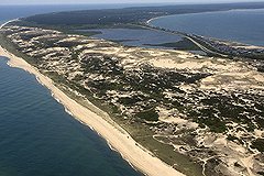 У побережья Флориды пассажир выпал из самолета в океан