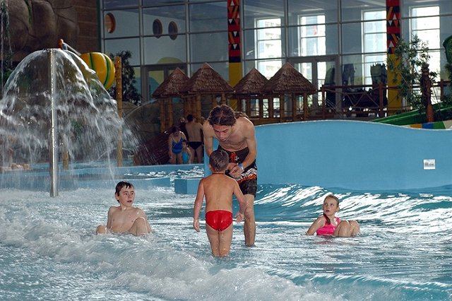 Гибель 8-летнего мальчика в сургутском аквапарке сняли камеры