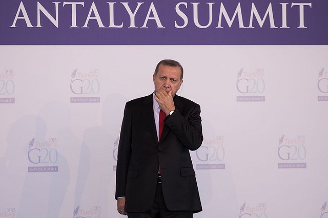 РФ прервала все контракты и переговоры о поставках вооружений в Турцию