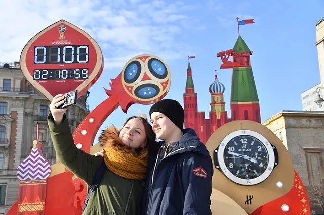 Футбольные болельщики со всего мира делятся в соцсетях впечатлениями о России