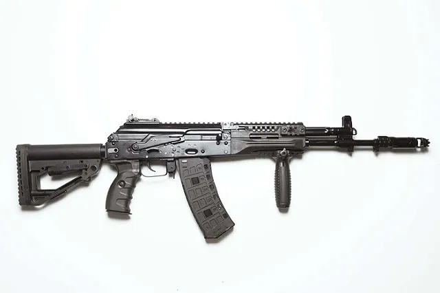 ЦВО получил 6 тыс. автоматов АК-74М последней модификации