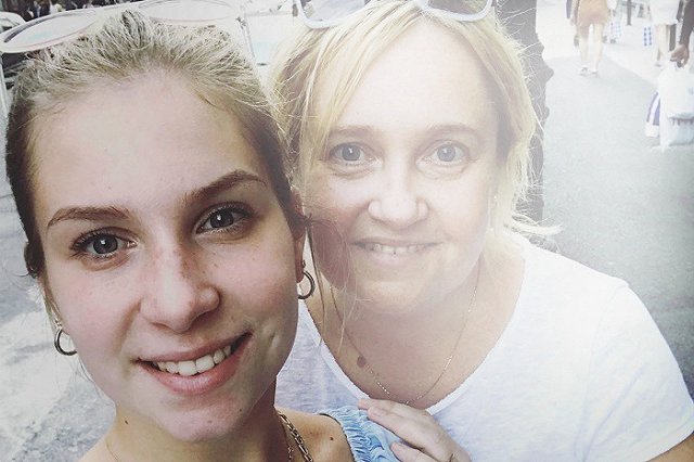 В Москве совершила суицид чемпионка мира по фигурному катанию Екатерина Александровская