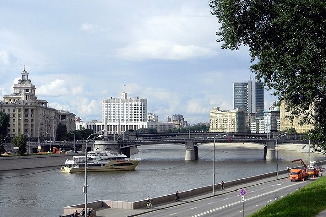 Екатерина Шульман: В трехлетнем бюджете заложено сокращение расходов на медицину, ЖКХ и оборону