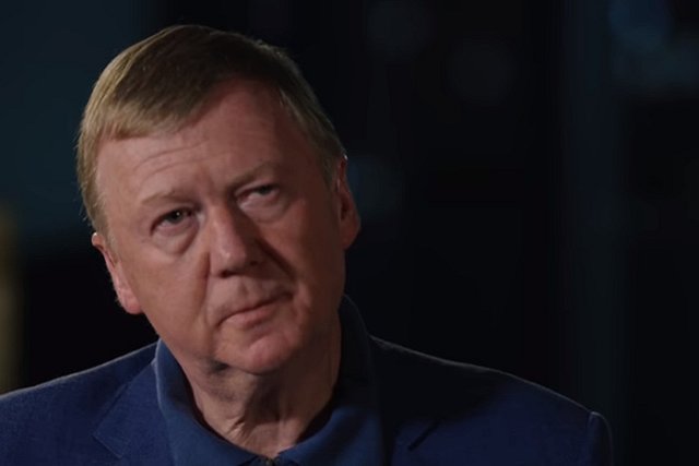 «Это его личное дело». Песков прокомментировал новость об отъезде Чубайса из России