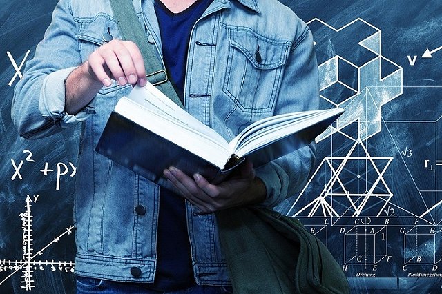 В школе Екатеринбурга отменили бесплатную подготовку к ЕГЭ