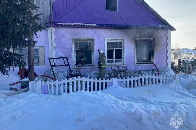 Сотрудников «Спецавтобазы», спасших людей на пожаре в селе Ильинское, наградят
