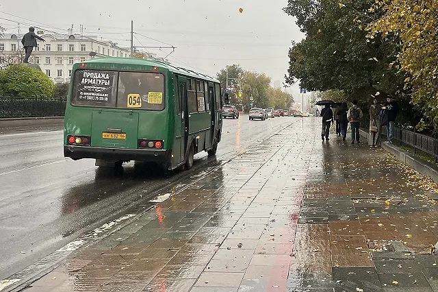 В Екатеринбурге отменяют два популярных автобусных маршрута
