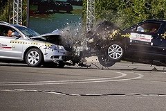 Испанцы заменяют при краш-тестах манекены на трупы людей