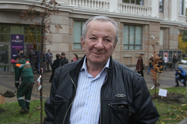 Умер режиссер «Улиц разбитых фонарей» Евгений Татарский