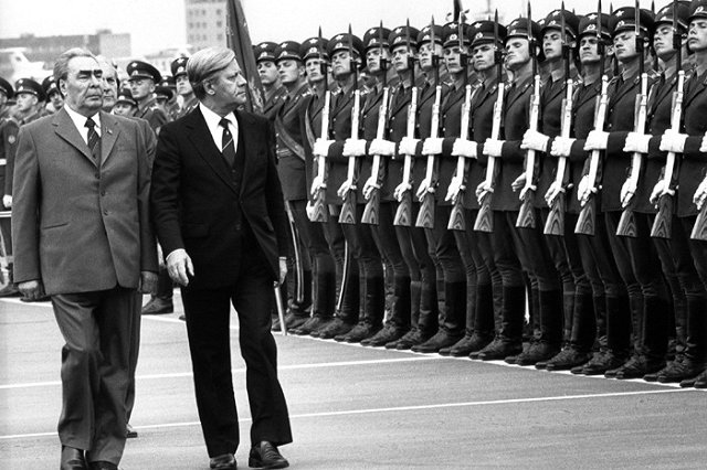 Умер бывший канцлер ФРГ Гельмут Шмидт