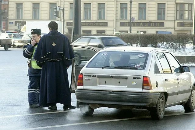 Штрафы за нарушение ПДД будут зависеть от возраста и семейного положения