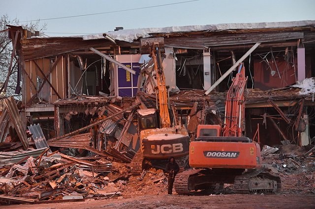 На Сортировке снесут незаконно построенный четырехэтажный многоквартирник