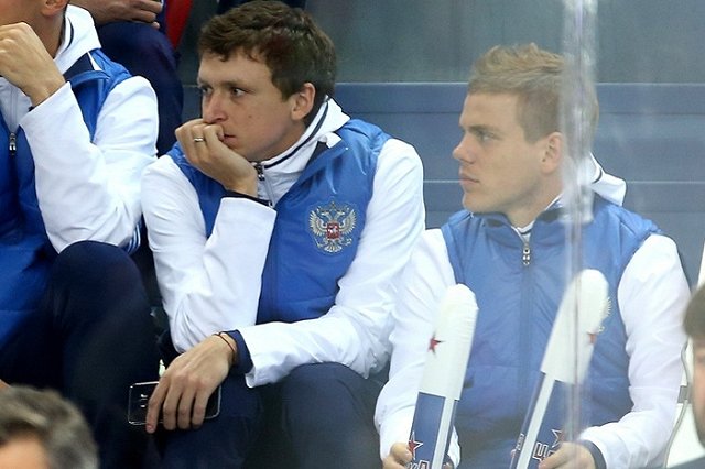 Мосгорсуд оставил Кокорина и Мамаева под стражей до 25 сентября