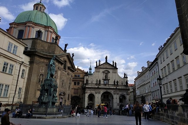 Разработку для всего ЕС плана запрета на выдачу виз россиянам поручили Польше