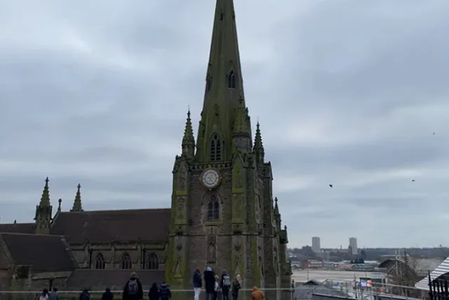 Украинский беженец пытался изнасиловать приютившего его британца