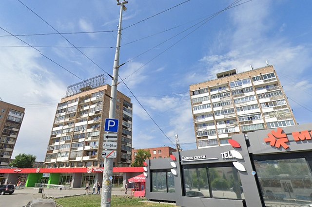 Стало известно, зачем на домах Екатеринбурга установлены странные конструкции