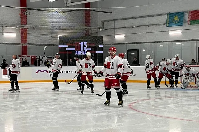 Дацюк, Ковальчук, Фетисов! В Екатеринбург приехали мировые звёзды хоккея