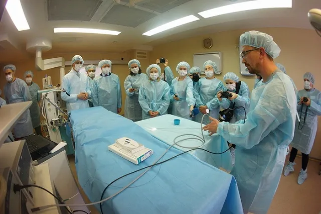 Малоинвазивных операций в ОДКБ станет больше