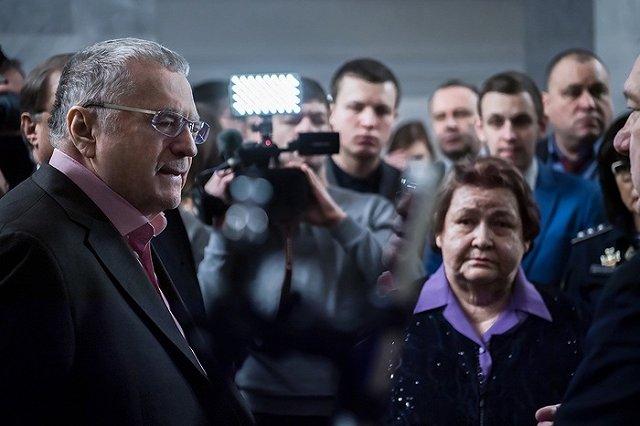 «Из-под домашнего ареста он сбежит». Жириновский заявил, что Михаила Ефремова нужно взять под стражу