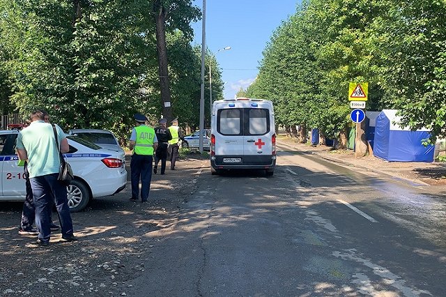 Двухлетний мальчик пострадал в столкновении на улице Титова