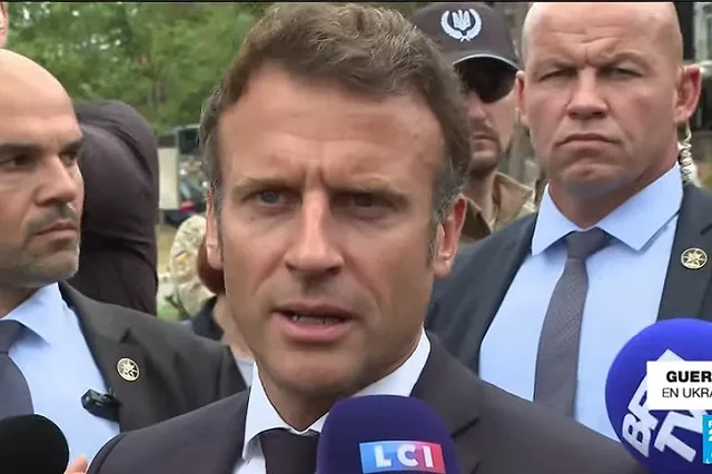 Макрон: Франция, Италия и Германия поддержат статус кандидата на вступление в ЕС для Украины