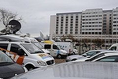 Врачи начали постепенно выводить из комы Михаэля Шумахера